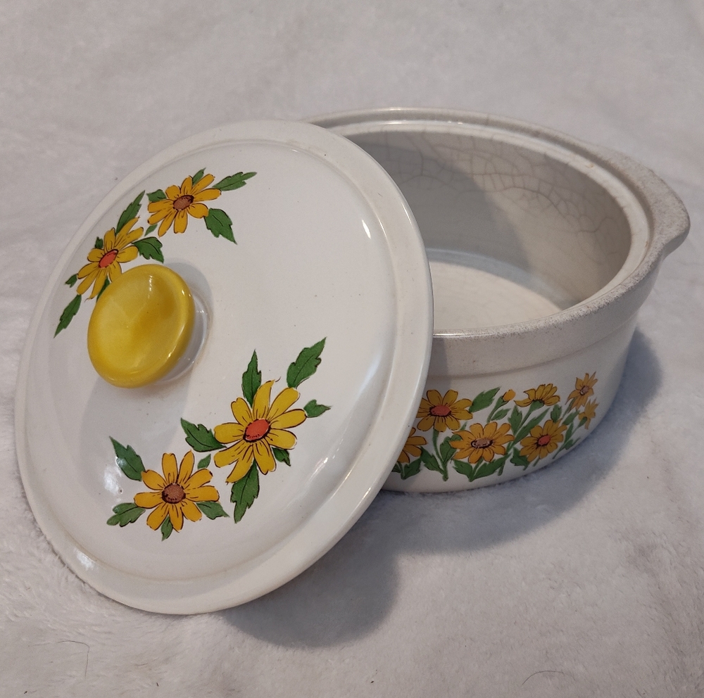 Vintage 1978 Sears and Roebuck Ovenware